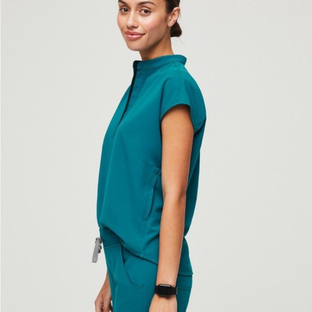 Figs scrubs set XS